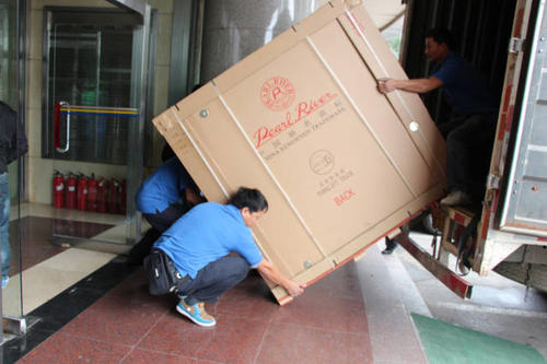 琅琊钢琴贵重工艺品无忧运